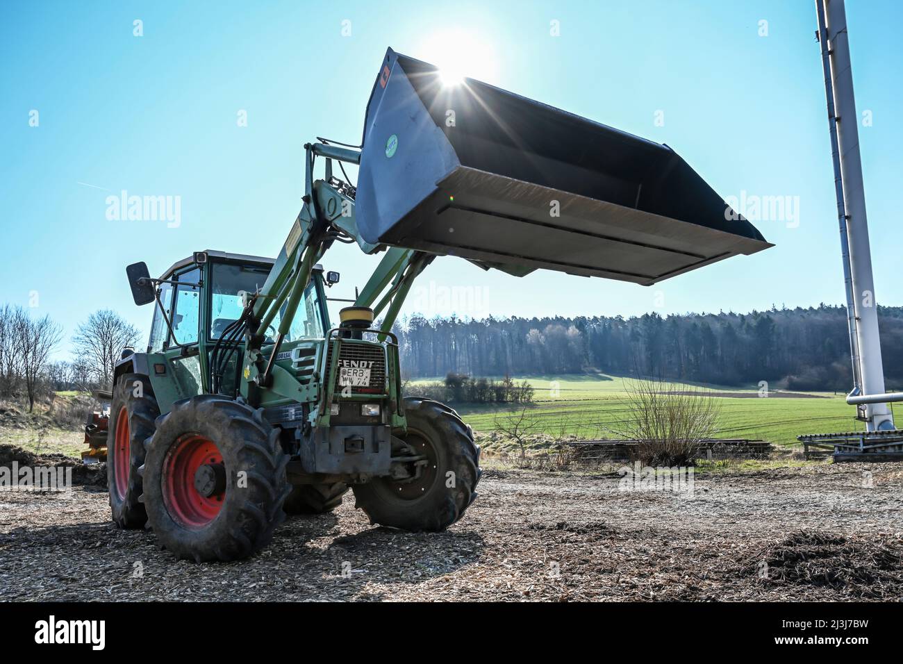 Loader bucket hi-res stock photography and images - Alamy, image size:1300x956