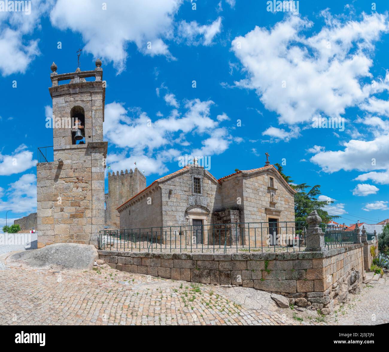 Church of Saint Tiago and Cabrais chapel in Belmonte, Portugal Stock Photo