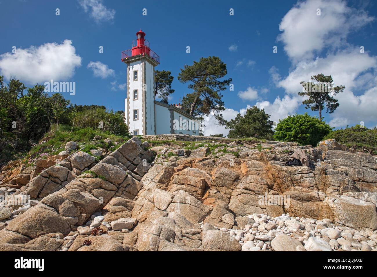 Lighthouse at the pointe de combrit hi-res stock photography and images -  Alamy