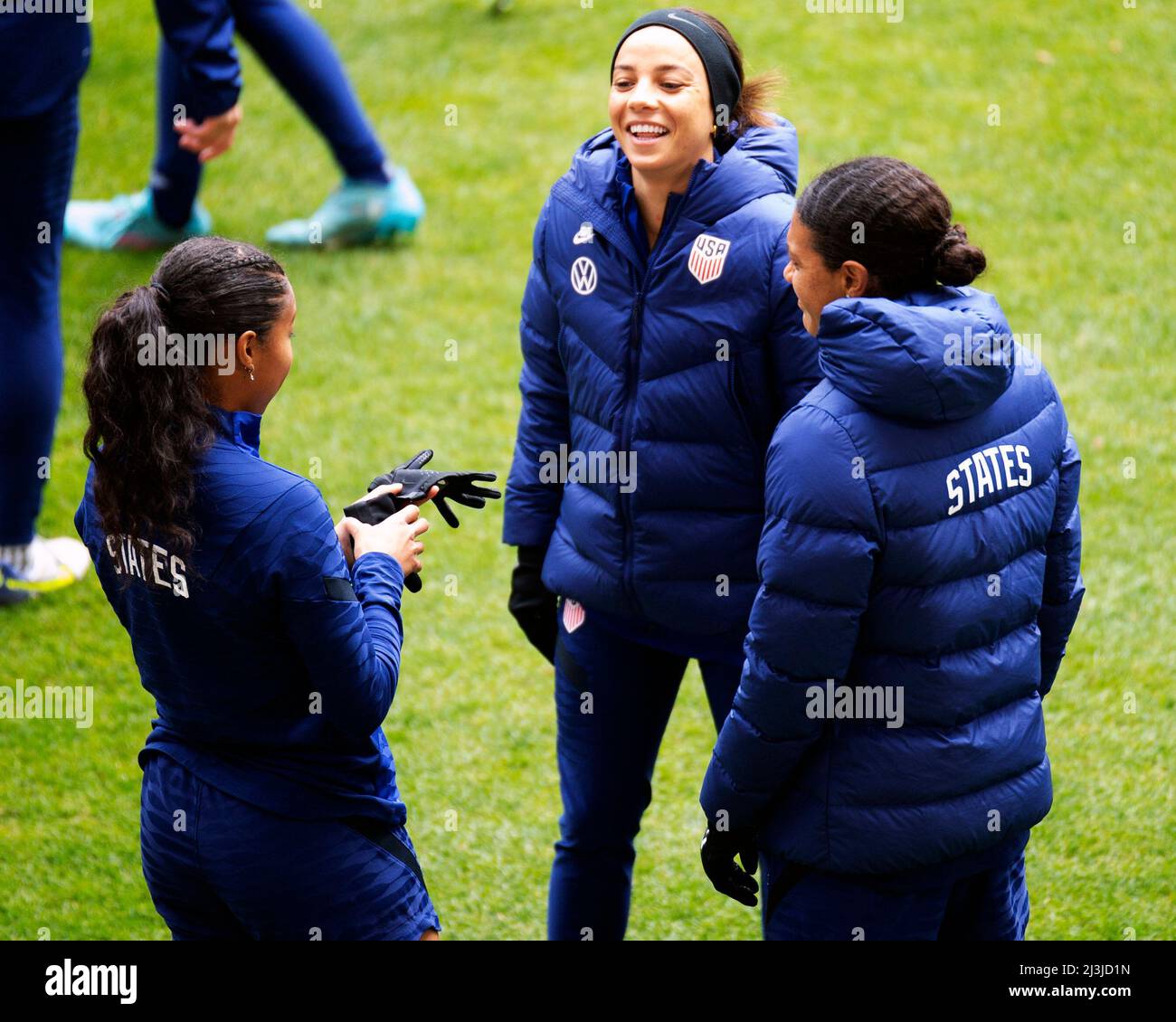 Mallory Pugh watches Swanson, 07/12/2019