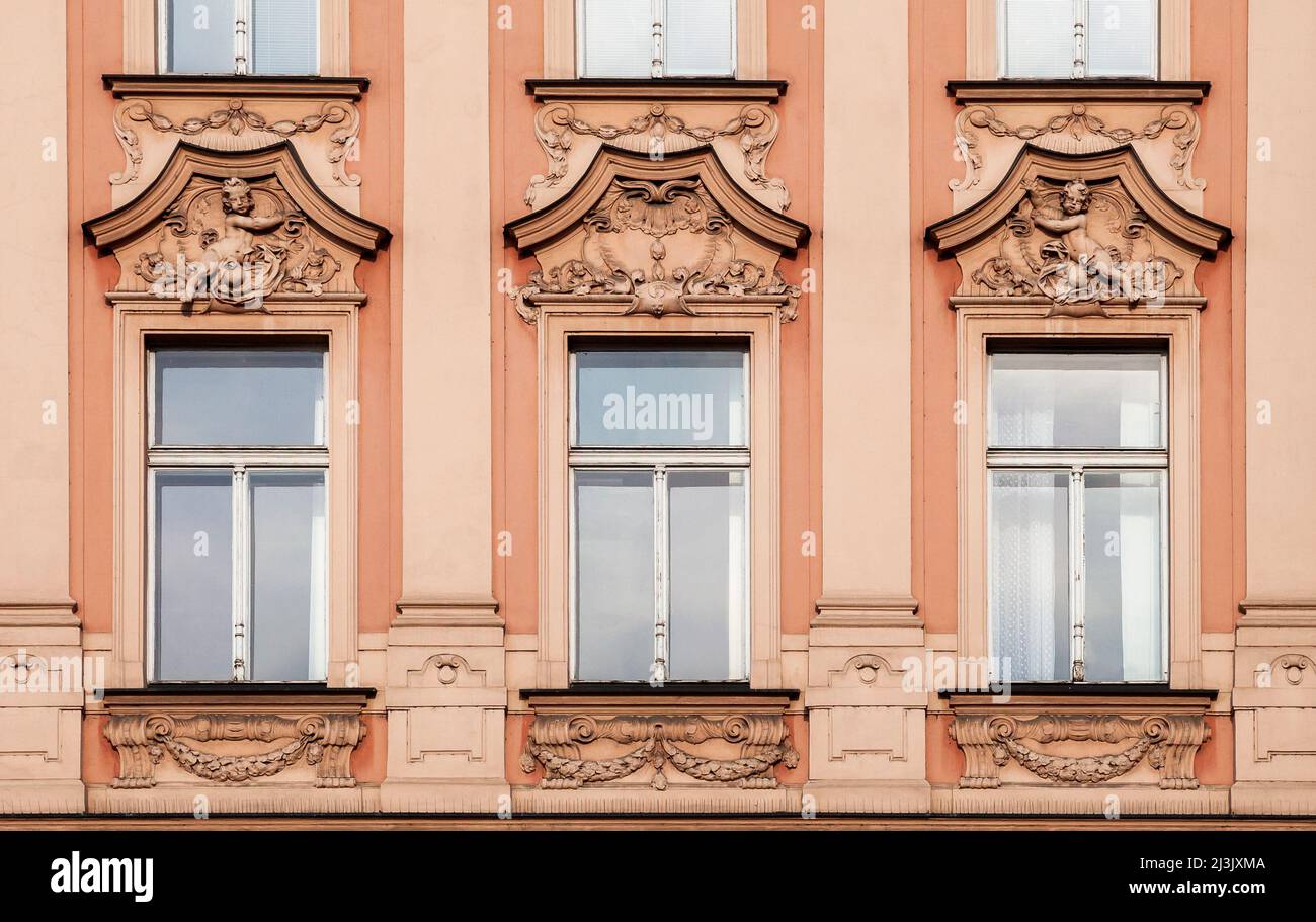 Baroque windows hi-res stock photography and images - Alamy