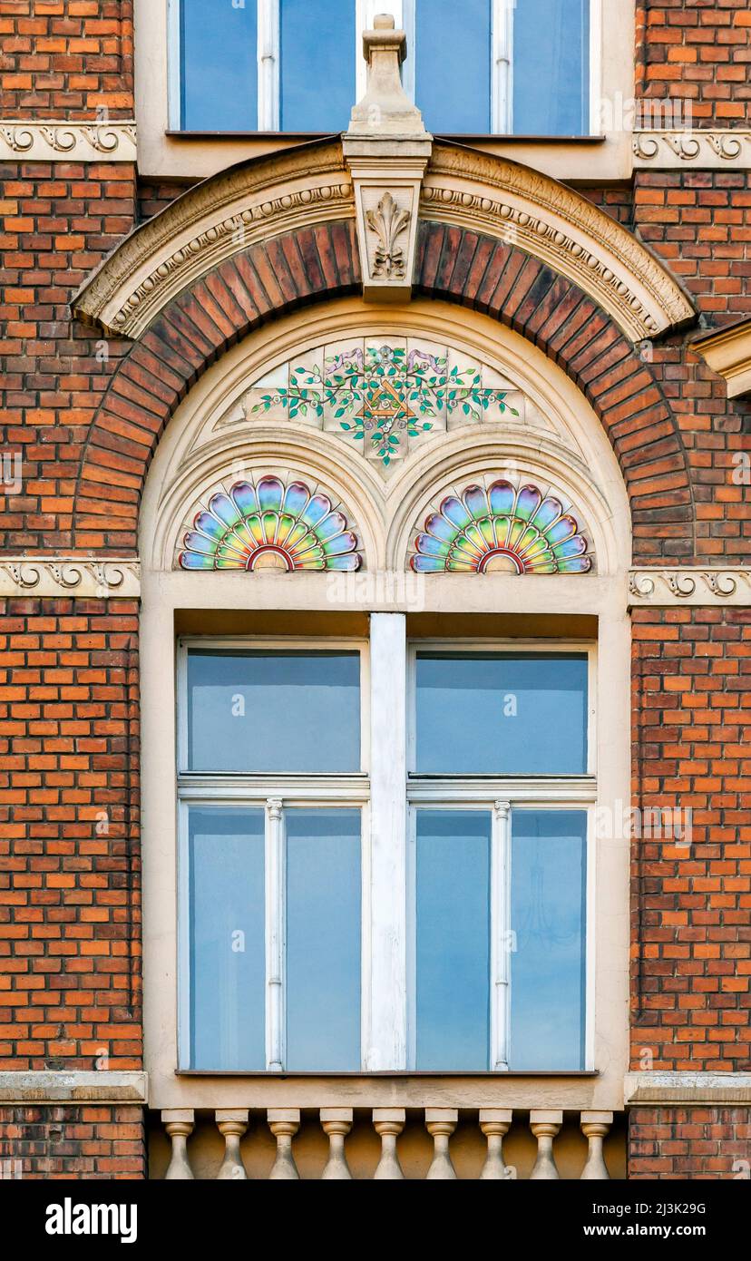 Elegant old european building hi-res stock photography and images - Alamy