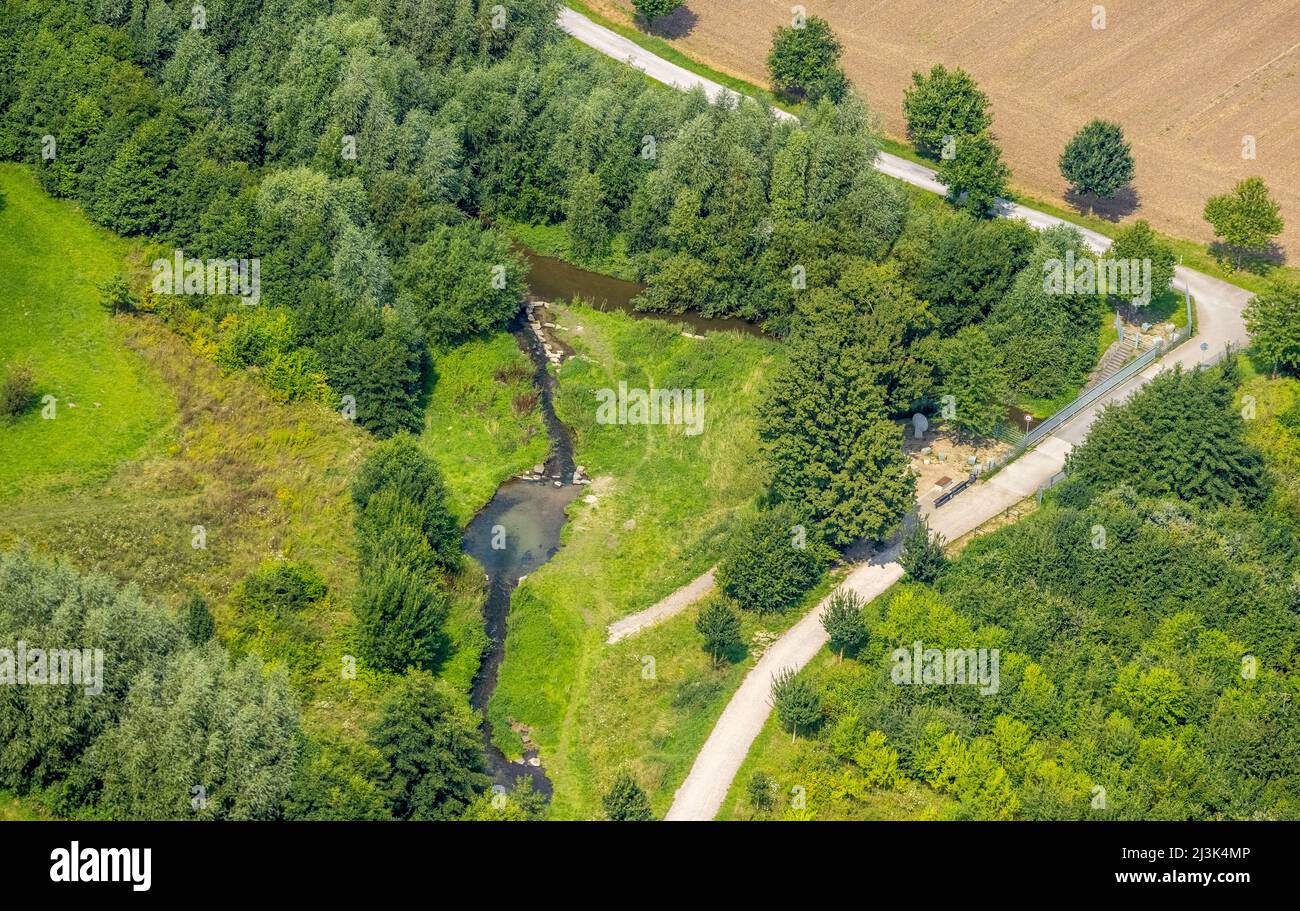Aerial view, foot and cycle path Seseke-Weg with bridge over the river Seseke in the district of Heeren-Werve, the blue classroom in Heeren-Werve ,Kam Stock Photo