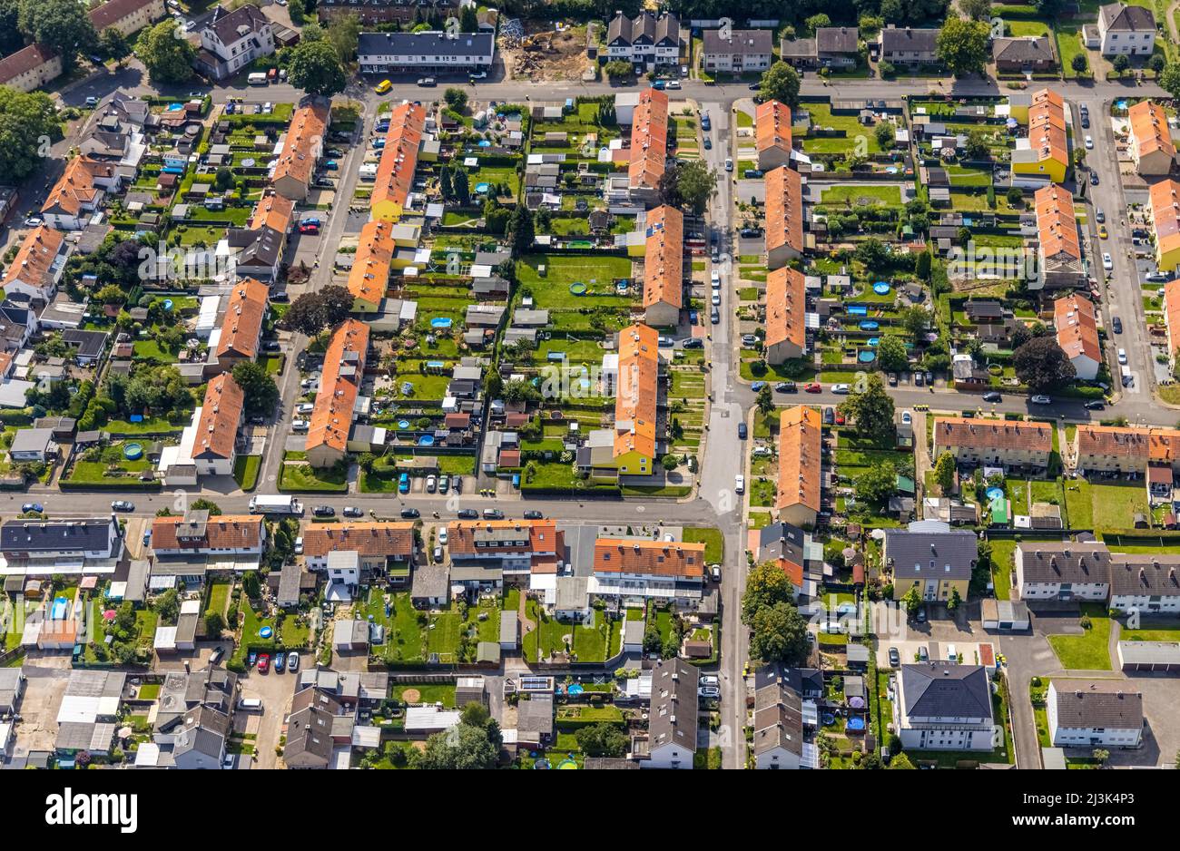 Aerial view, miners' housing estate between Pröbstingstraße and Bergstraße with red roofs in the district of Heeren-Werve, Kamen, Ruhr area, North Rhi Stock Photo