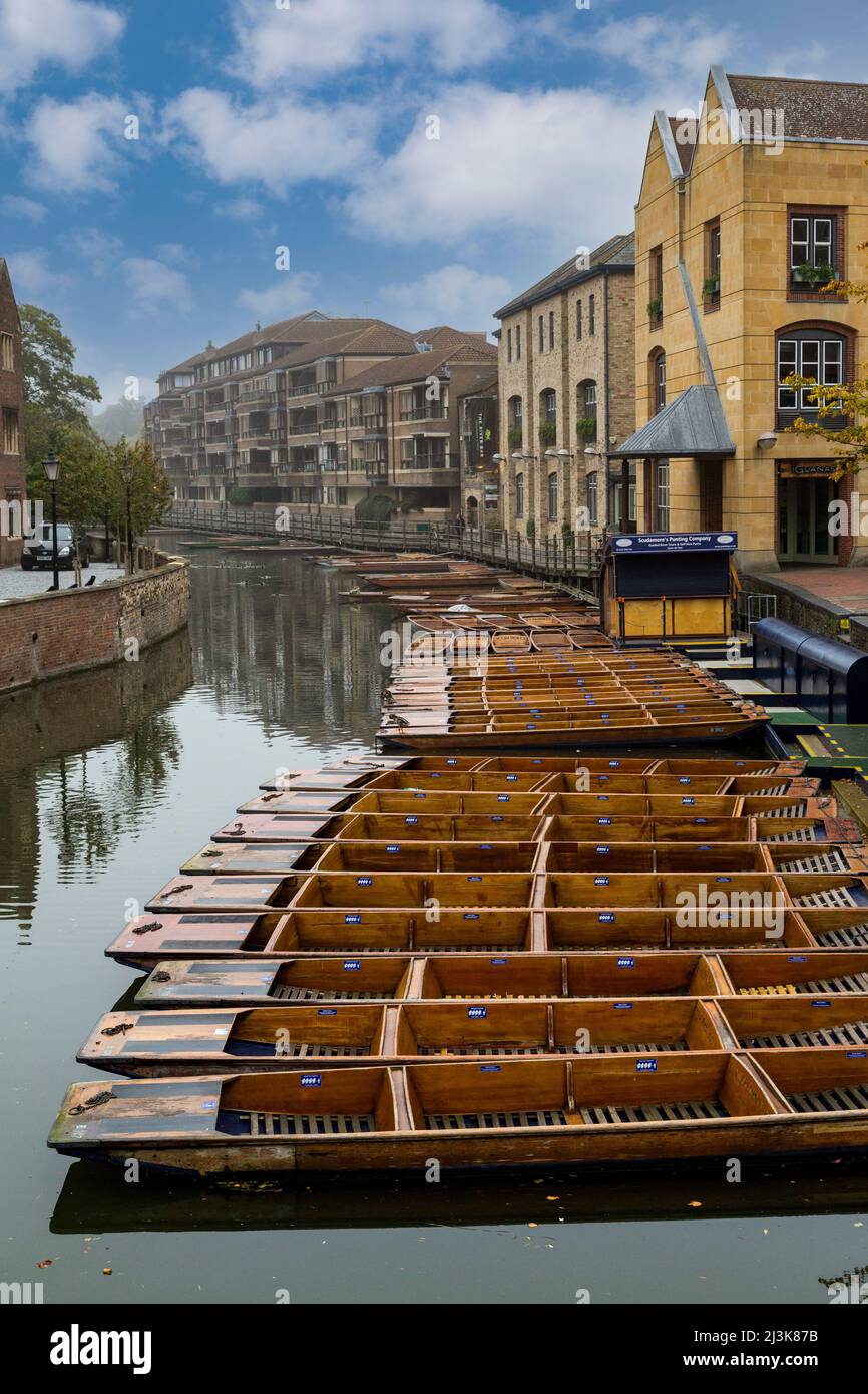 UK, England, Cambridge.  Punts on the River Cam, Early Morning. Stock Photo