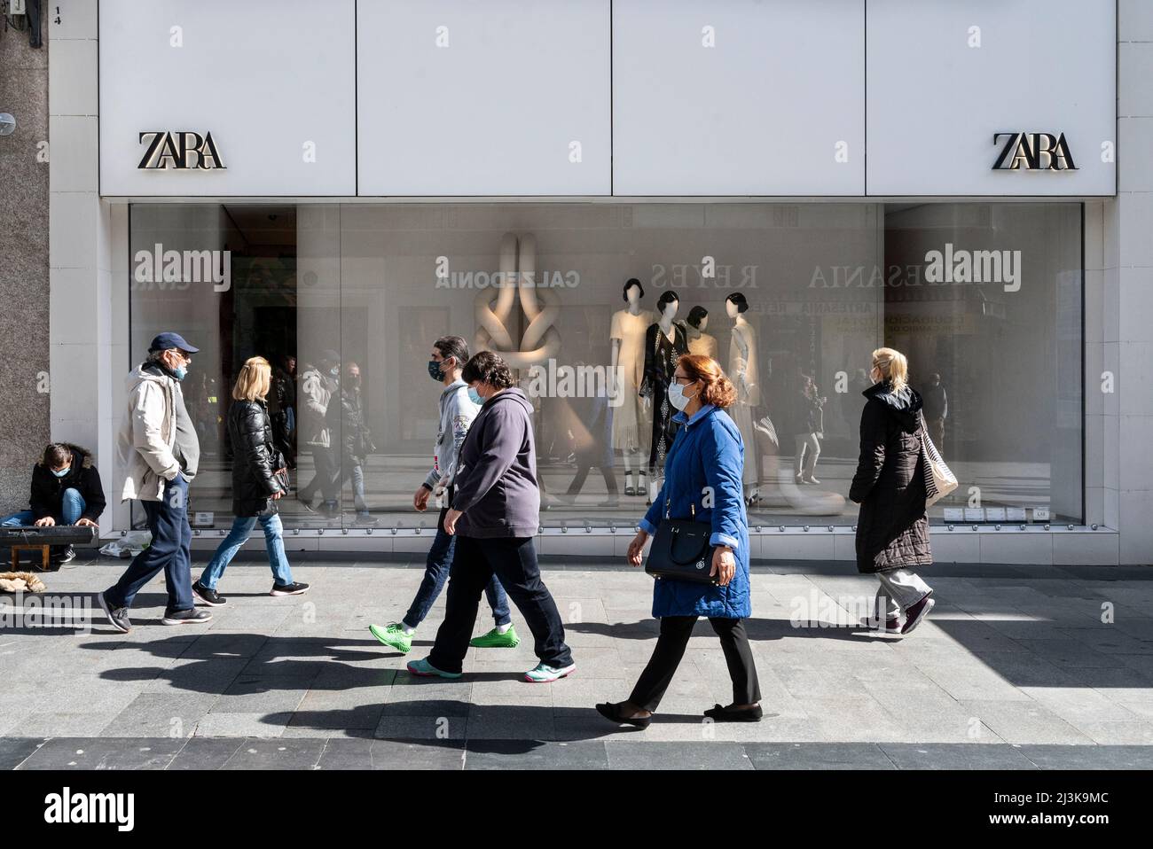Zara shop spain hi-res stock photography and images - Page 4 - Alamy