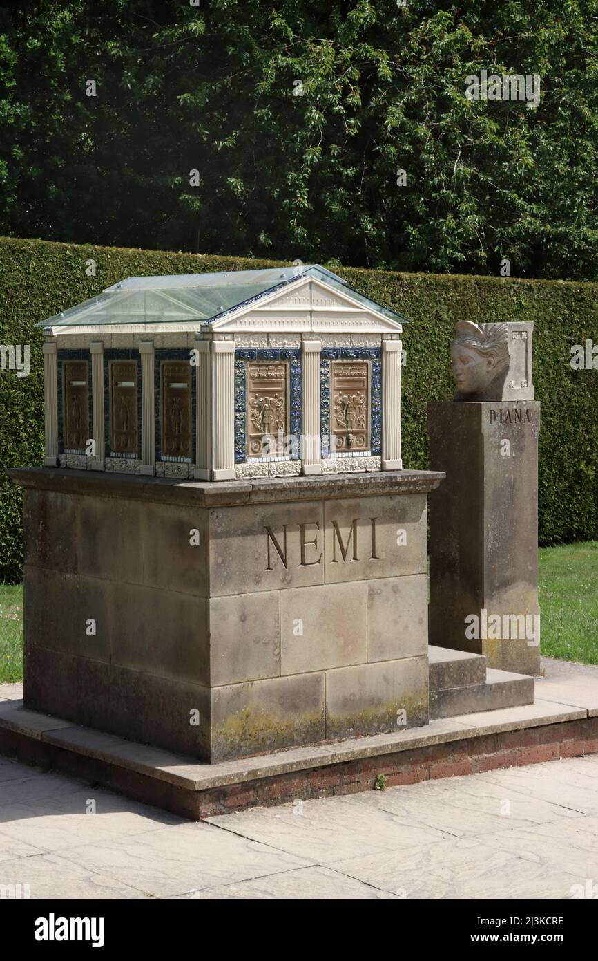 Shrine to roman goddess Diana, Rufford Abbey Country Park, Newark, Nottinghamshire, UK Stock Photo
