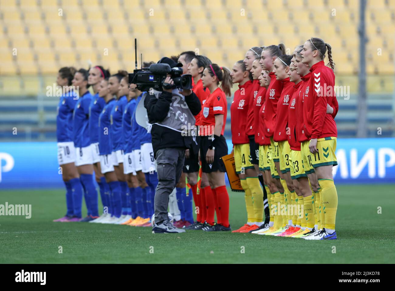 Lithuania national football team hi-res stock photography and images ...