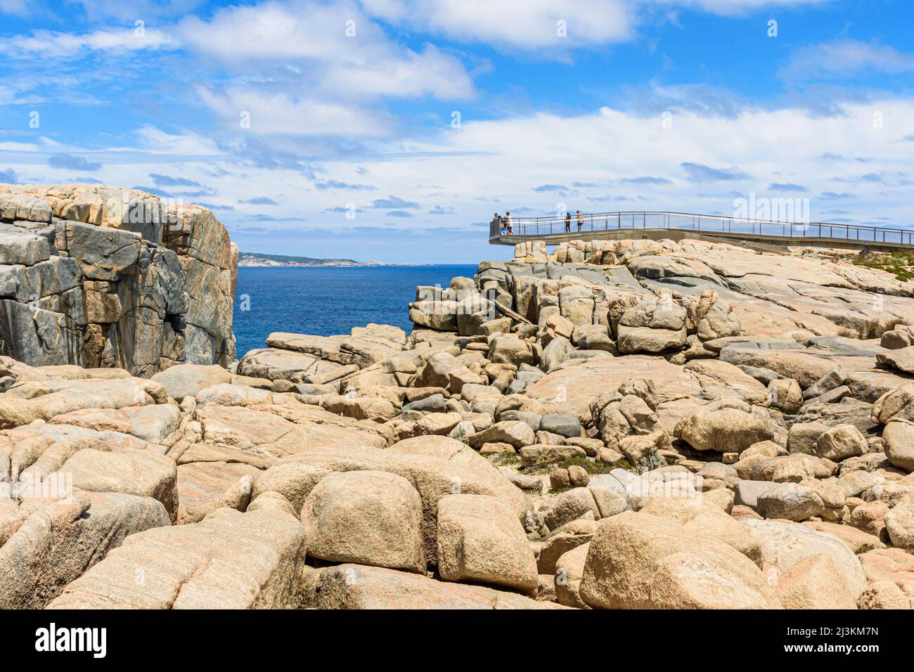 The lookout viewing platform 40m above The Gap in Torndirrup National Park on the Torndirrup Peninsula, Albany Western Australia, Australia Stock Photo
