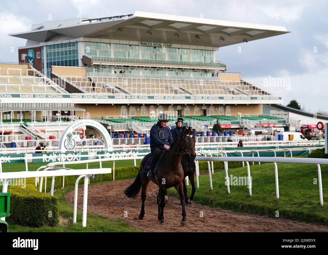 2022 Aintree Grand National Horses Hi res Stock Photography And Images 2022 aintree grand national horses hi res stock photography and images