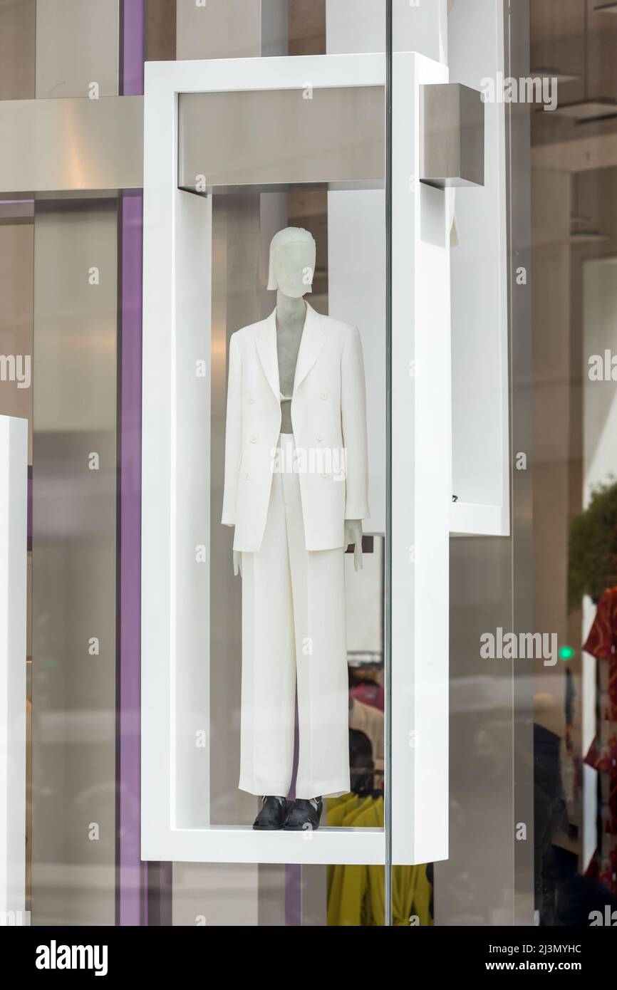 Madrid, Spain - April 09, 2022: Shop window of Zara Plaza de España. The  largest Zara store in the world. Concept of shopping, inditex, Amancio  Ortega Stock Photo - Alamy