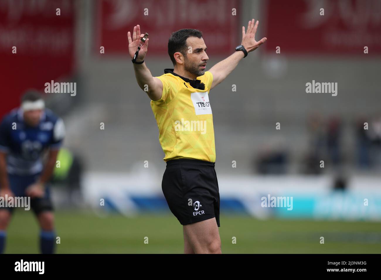 SALFORD, UK. APR 9TH Mathieu Raynal, the match referee, during the European Champions Cup match between Sale Sharks and Bristol at AJ Bell Stadium, Eccles on Saturday 9th April 2022. (Credit: Pat Scaasi | MI News) Credit: MI News & Sport /Alamy Live News Stock Photo
