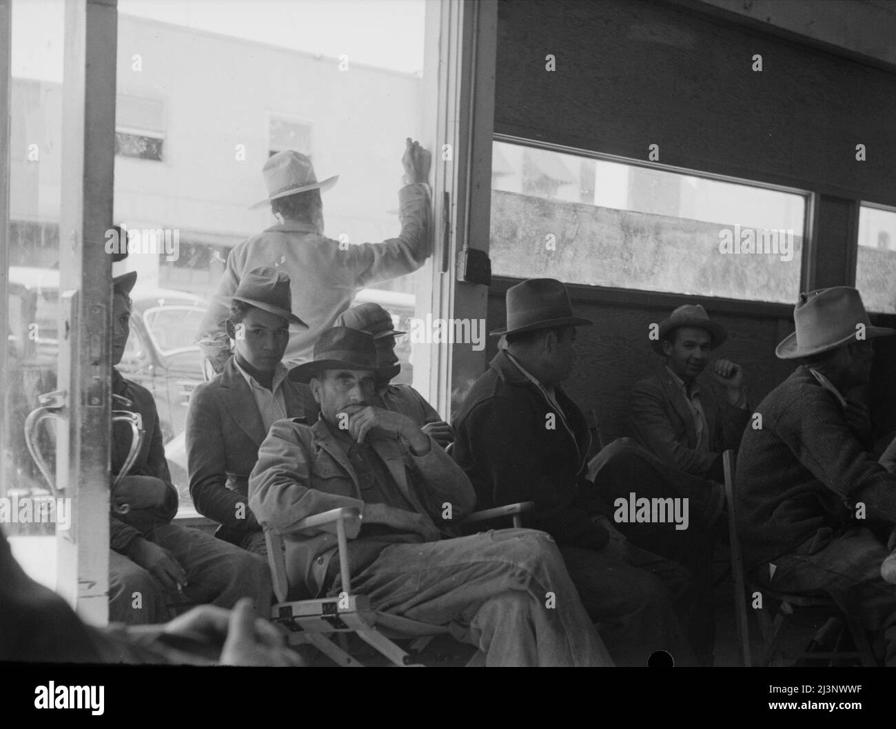 Relief checks hires stock photography and images Alamy