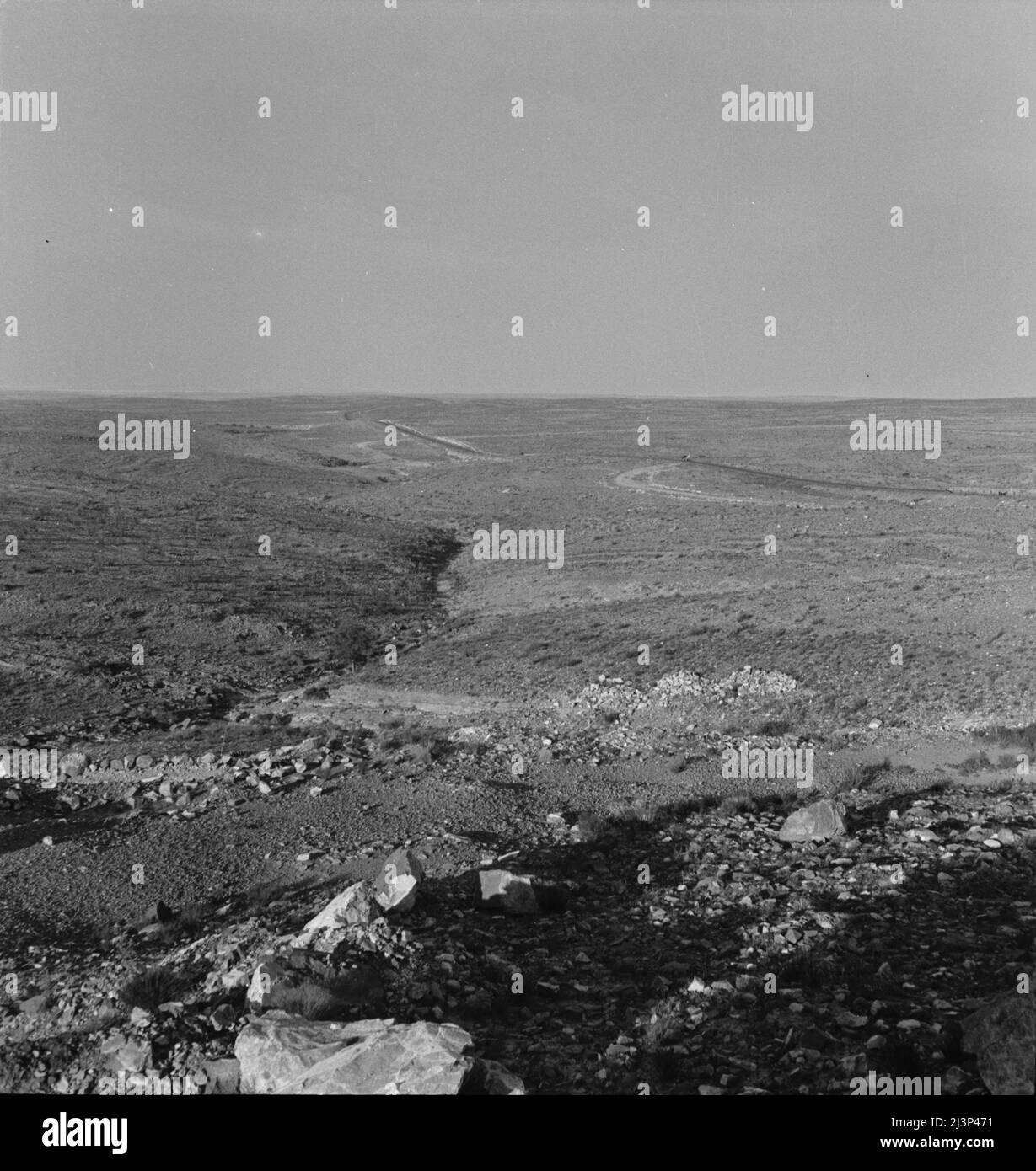 Desert and highway west of Roswell, New Mexico Stock Photo Alamy