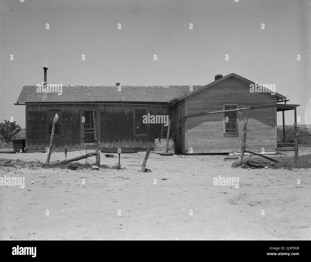 Sharecropper shack Black and White Stock Photos and Images