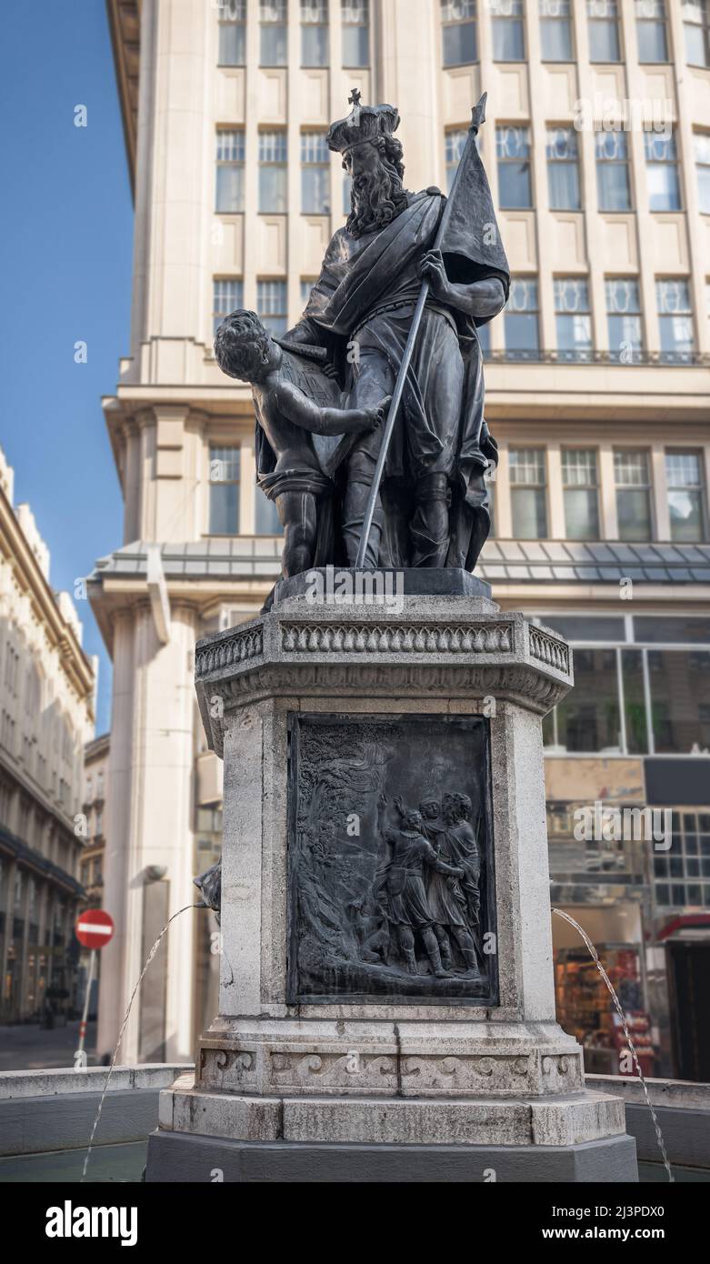 Leopold Fountain (Leopoldsbrunnen) at Graben Street  - created in 1680 and replaced in 1804 by figures made by Johann Martin Fischer - Vienna, Austria Stock Photo