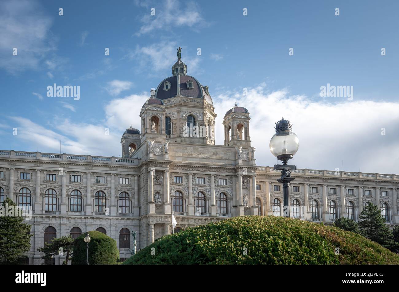 Maria Theresa Square (Maria Theresien Platz) - Vienna, Austria Stock ...