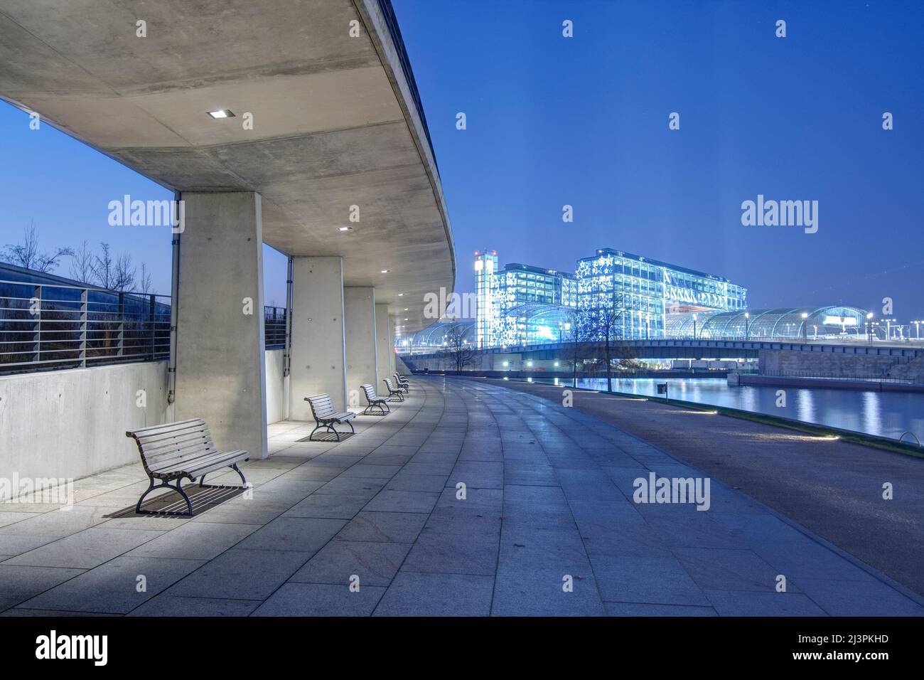 Berlin, Hauptbahnhof bei Nacht Stock Photo