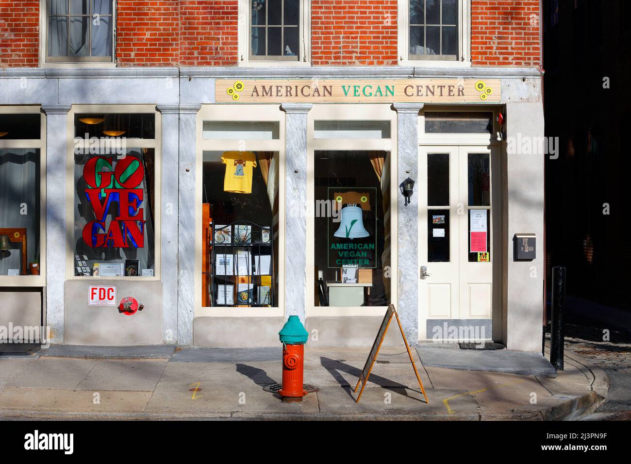 American Vegan Center, 17 N 2nd St, Philadelphia, Pennsylvania. exterior storefront of a vegan advocacy center in Old Town, Center City. Stock Photo
