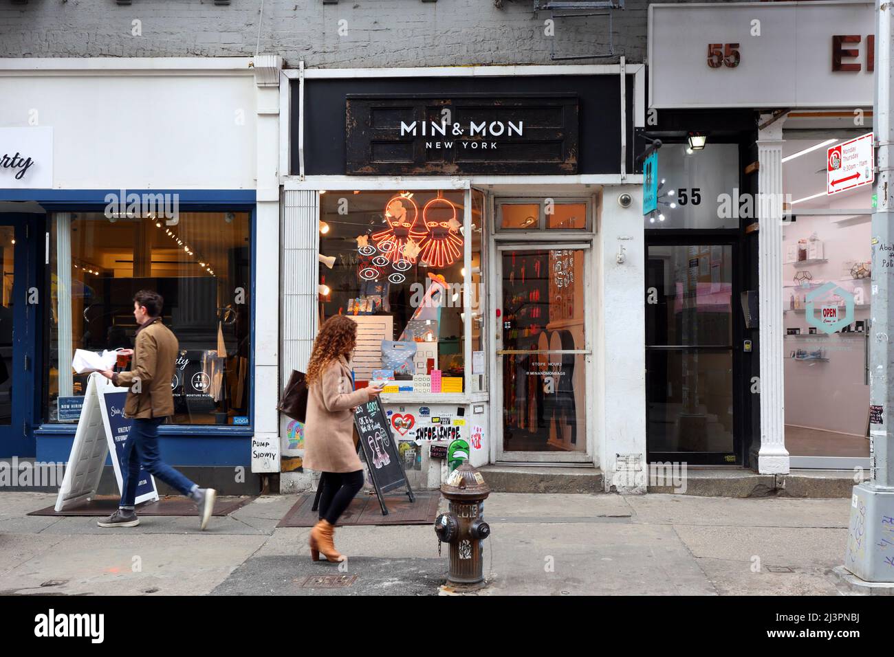 Min & Mon, 55 Spring St, New York, NYC storefront photo of a handbag and fashion boutique in the Nolita neighborhood in Manhattan. Stock Photo