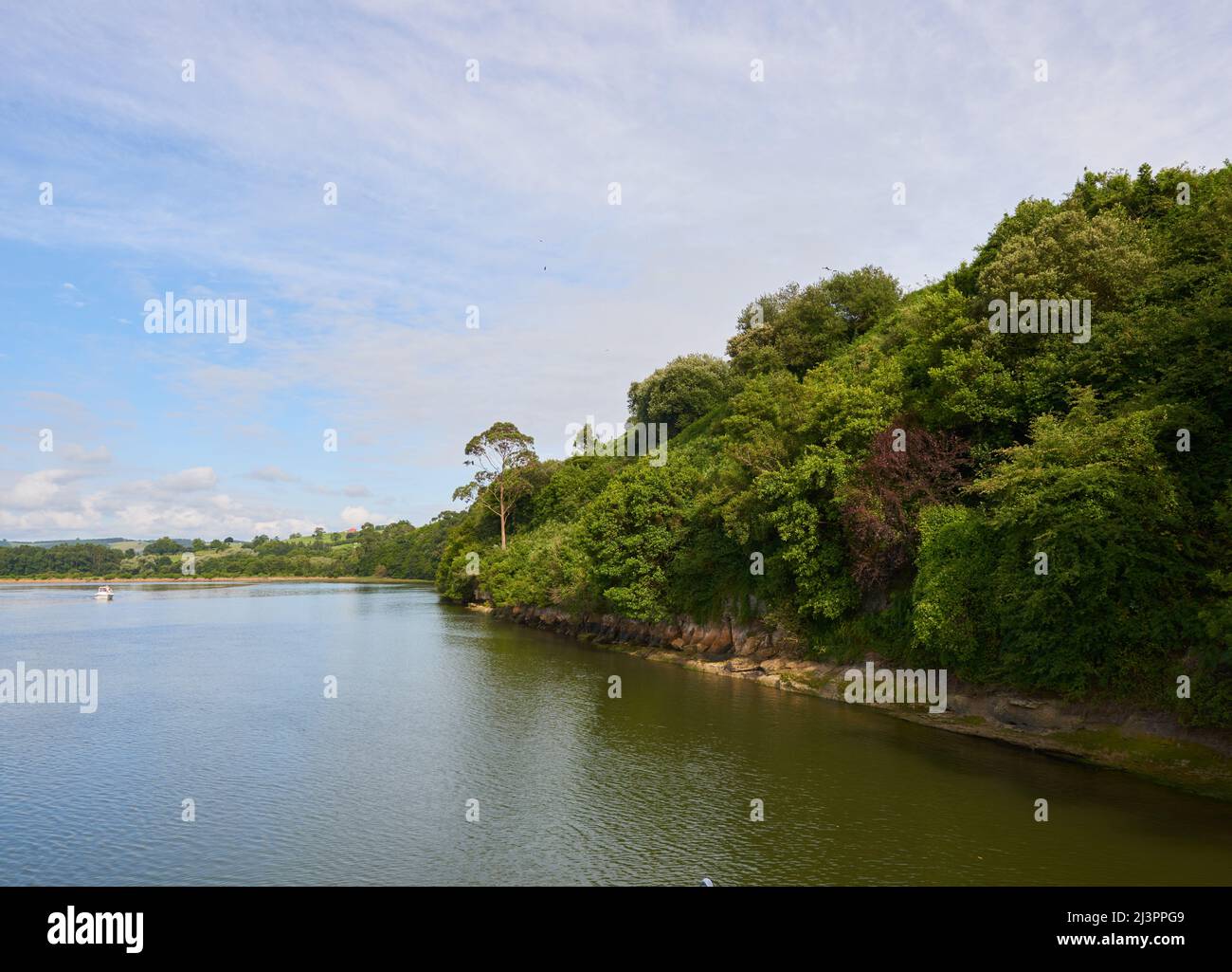 Abundant flow of water hi-res stock photography and images - Alamy