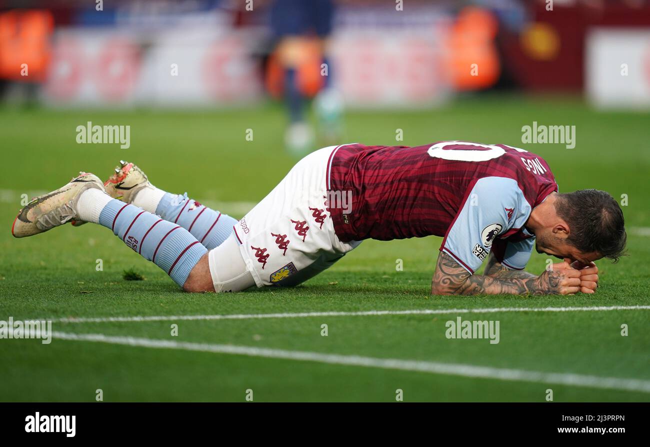 Aston Villa's Danny Ings appears dejected after missing a chance to score during the Premier League match at Villa Park, Birmingham. Picture date: Saturday April 9, 2022. Stock Photo