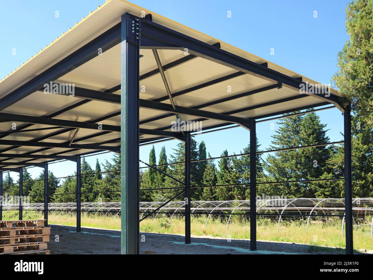 Industrial Shed Made Of Steel Beams Under Construction Stock Photo Alamy