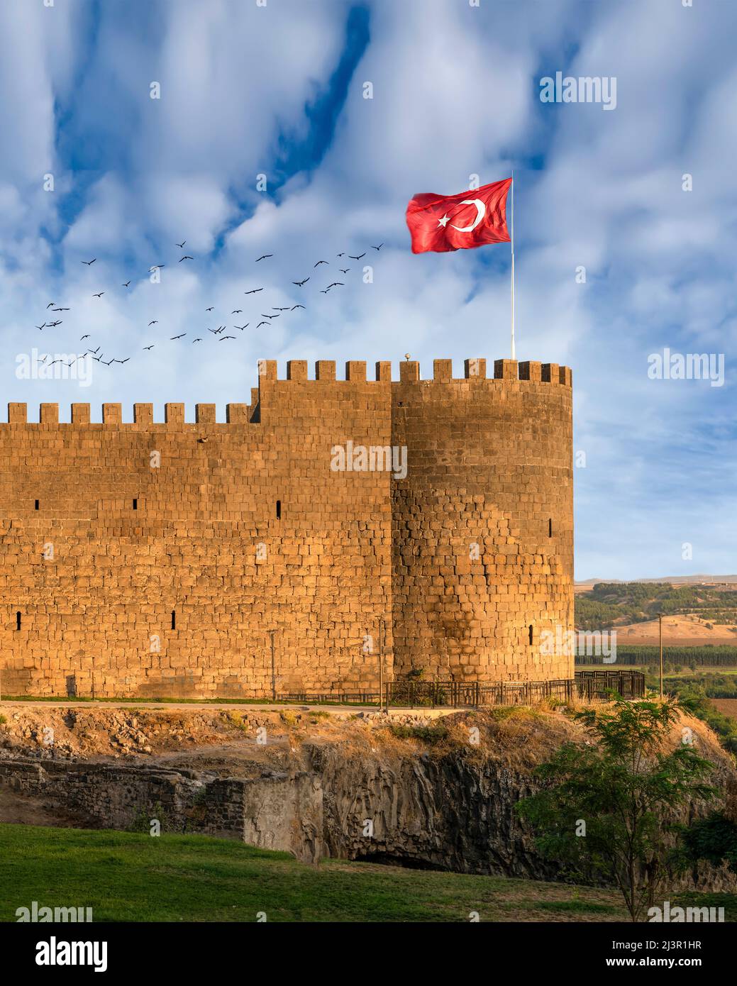 Vertical view of the wall of Diyarbakir (Diyarbakir surlari in Turkish) Stock Photo
