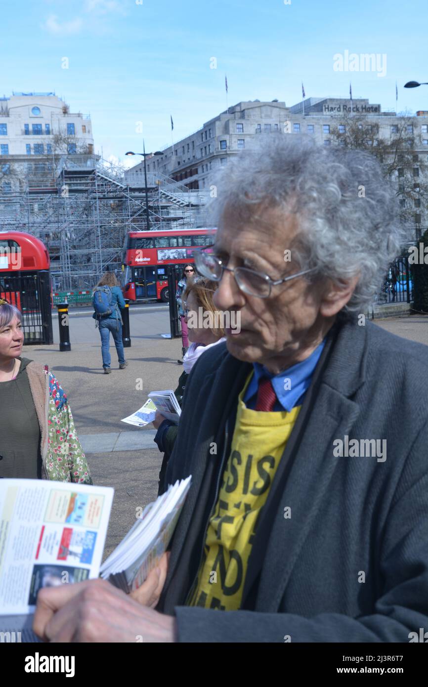 piers corbyn brother of jeremy corbyn , debates man made climate change does not exist. Piers Corbyn is an astrophysicist and Director of WeatherActio Stock Photo
