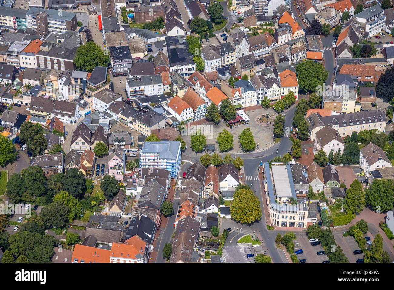 Aerial view, city centre with Old Market and Telgmann Fountain in the district Kolonie Tannenberg, Kamen, Ruhr Area, North Rhine-Westphalia, Germany, Stock Photo