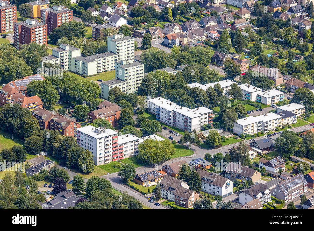 Aerial photograph, Blumenstraße, Auf dem Spiek and Karl-Arnold-Straße high-rise housing estate in Kamen, Ruhr area, North Rhine-Westphalia, Germany, D Stock Photo