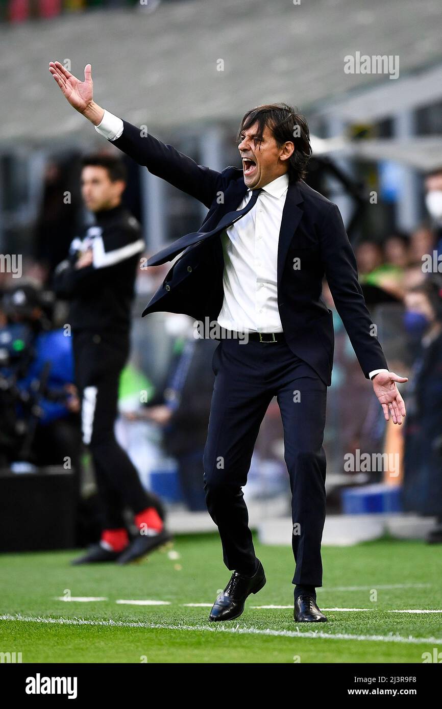 Milan, Italy. 09 April 2022. Simone Inzaghi, head coach of FC Internazionale,  reacts during the Serie
