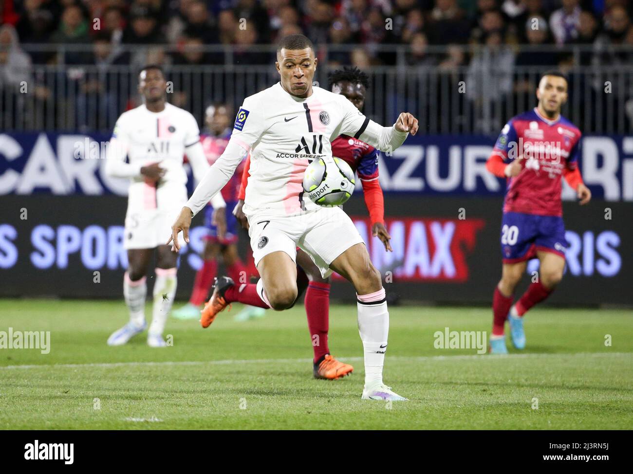 Clermont psg foot vs