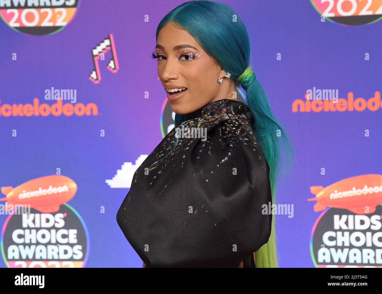 Sasha Banks arrives at the 2022 Nickelodeon Kid's Choice Awards held at ...