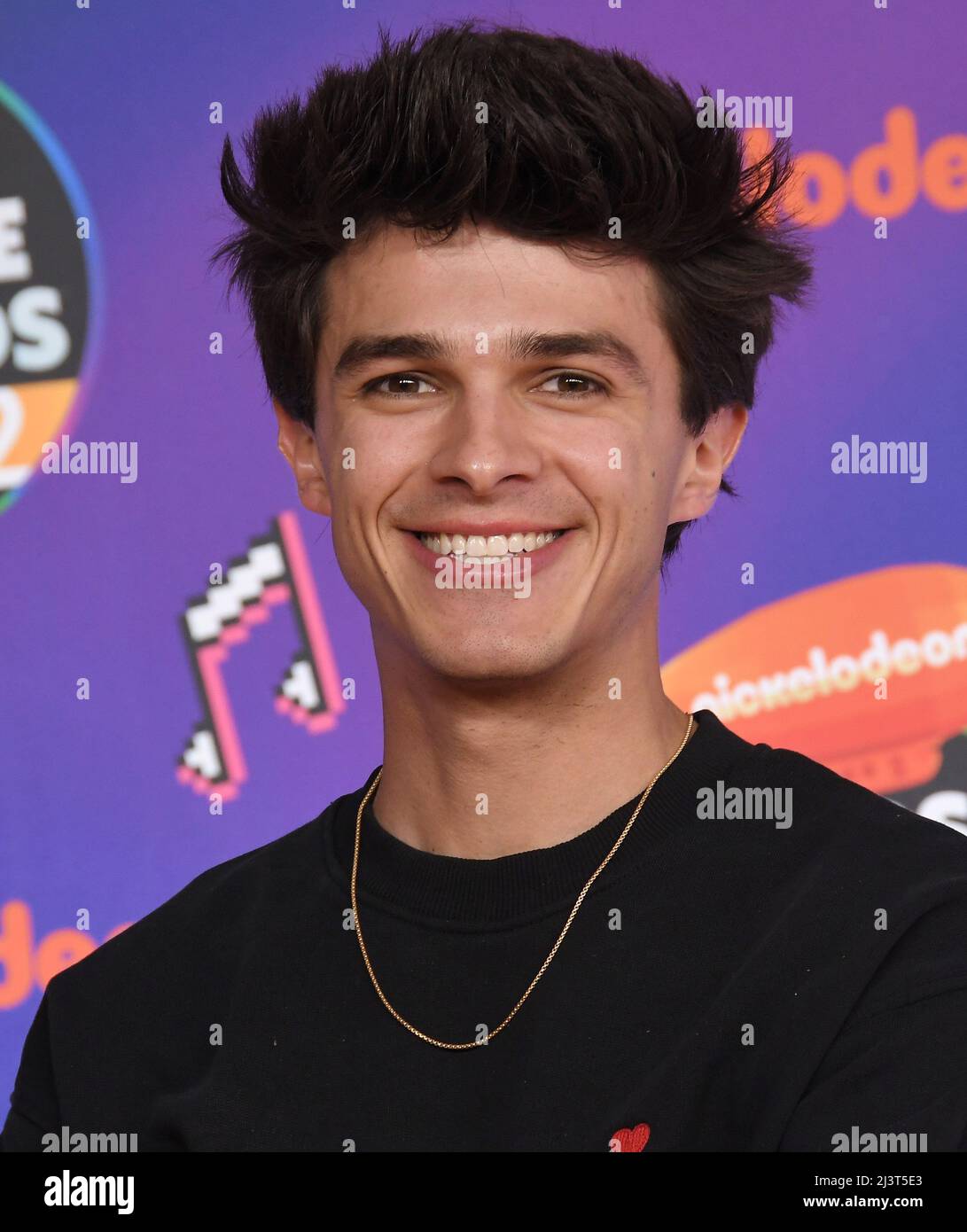 brent-rivera-2022-haircut