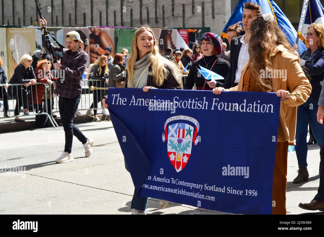 April 9, 2022, New York, New York, United States: Americann Scottish Foundation articipants march up Sixth Avenue during the world's largest pipe and drum parade to celebrate Scottish Tartan Day on April 9, 2022 in New York City. (Credit Image: © Ryan Rahman/Pacific Press via ZUMA Press Wire) Stock Photo