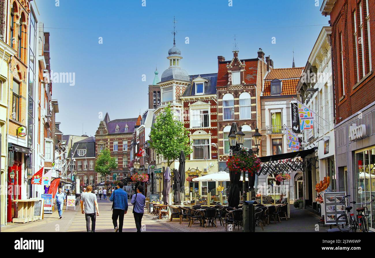 Venlo, Netherlands - August 8. 2019: View on pedestrian shopping street in  city center with old houses on summer day Stock Photo - Alamy