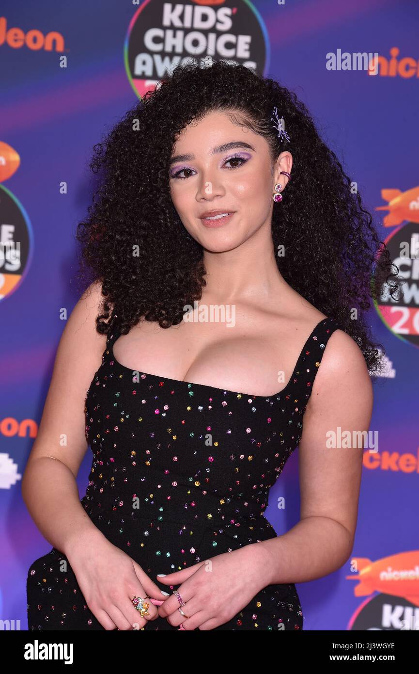 Santa Monica, Ca. 9th Apr, 2022. Malia Baker at the 2022 Nickelodeon