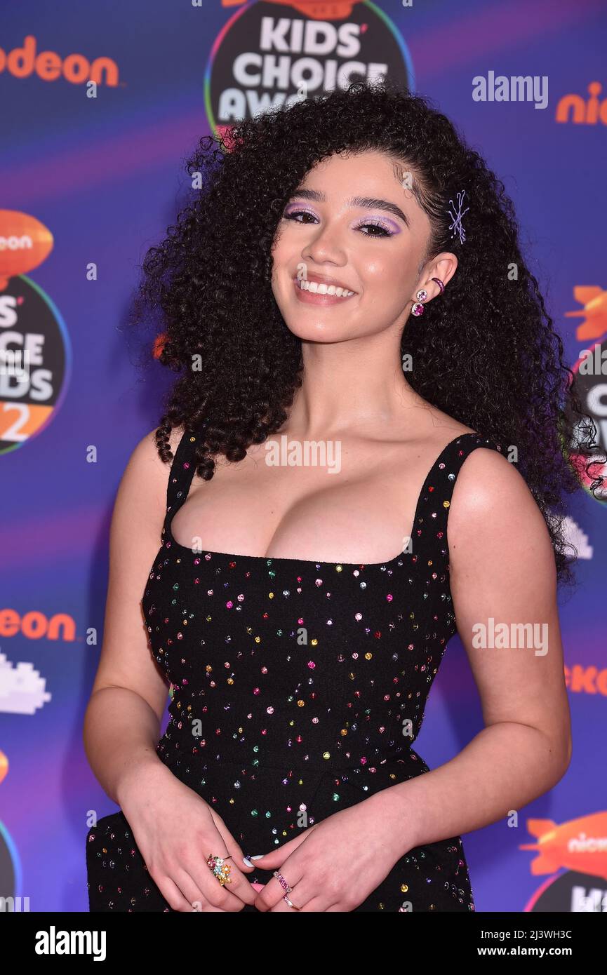Santa Monica, Ca. 9th Apr, 2022. Malia Baker at the 2022 Nickelodeon