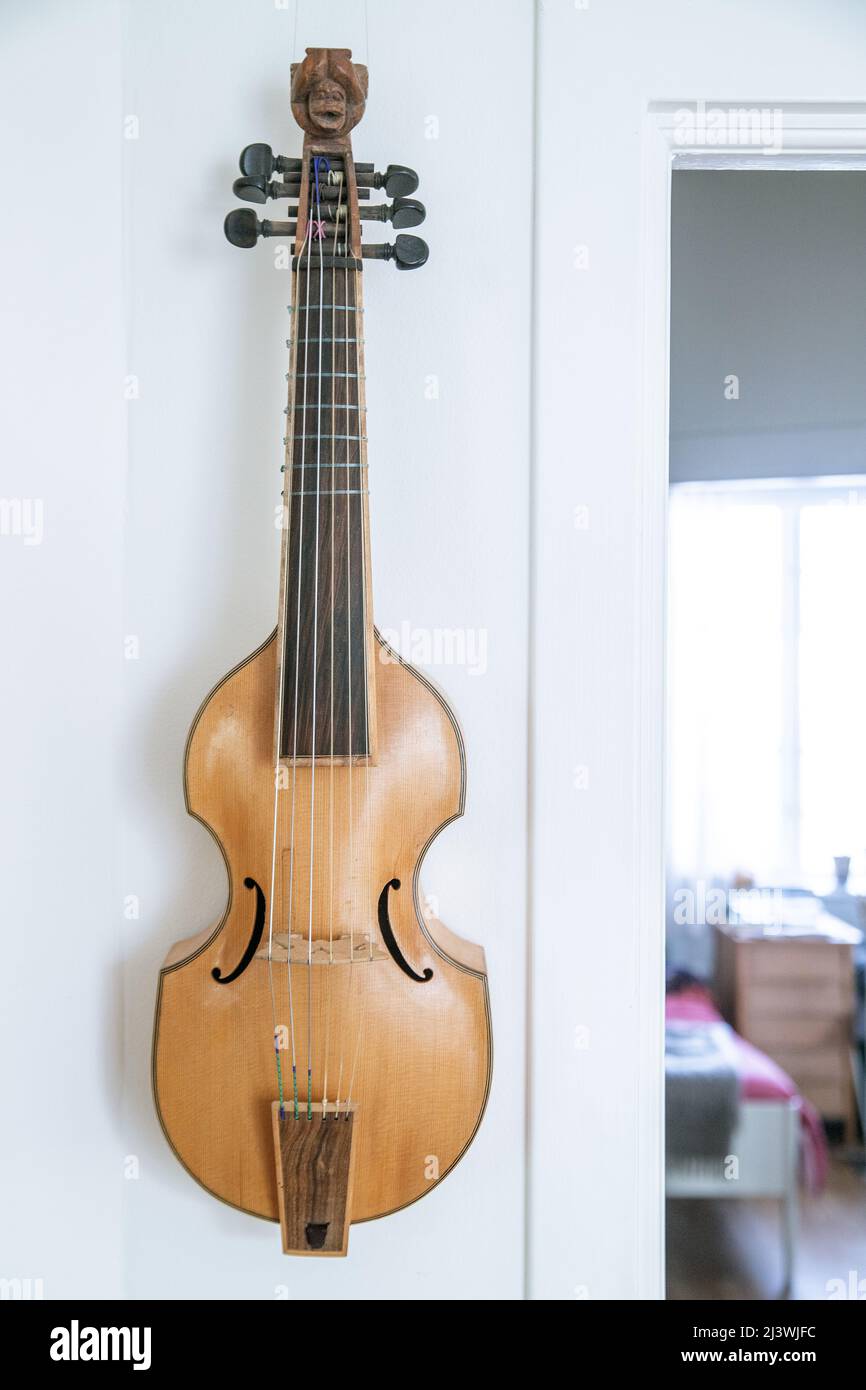 viola da gamba, treble, small, made in sweden. 1990 Stock Photo Alamy