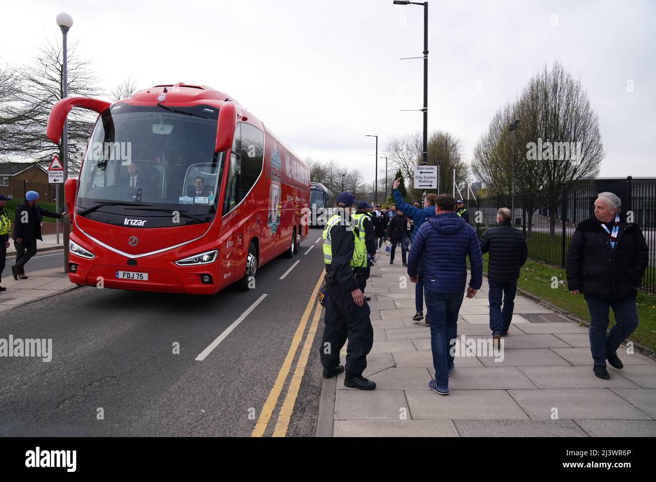 do premier league teams travel by bus