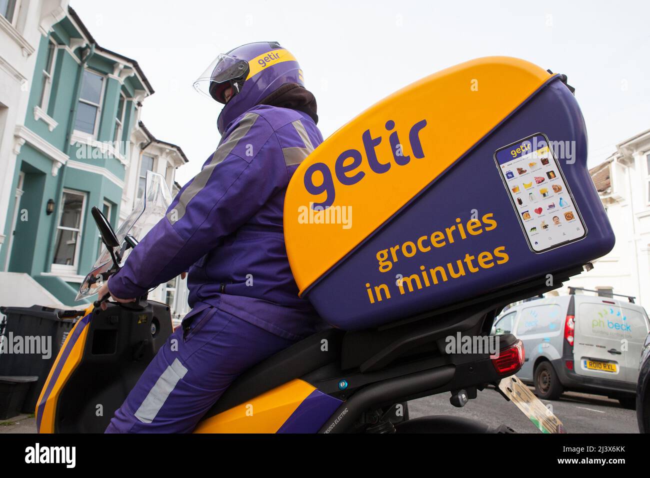 Getir courier in Brighton, East Sussex Stock Photo