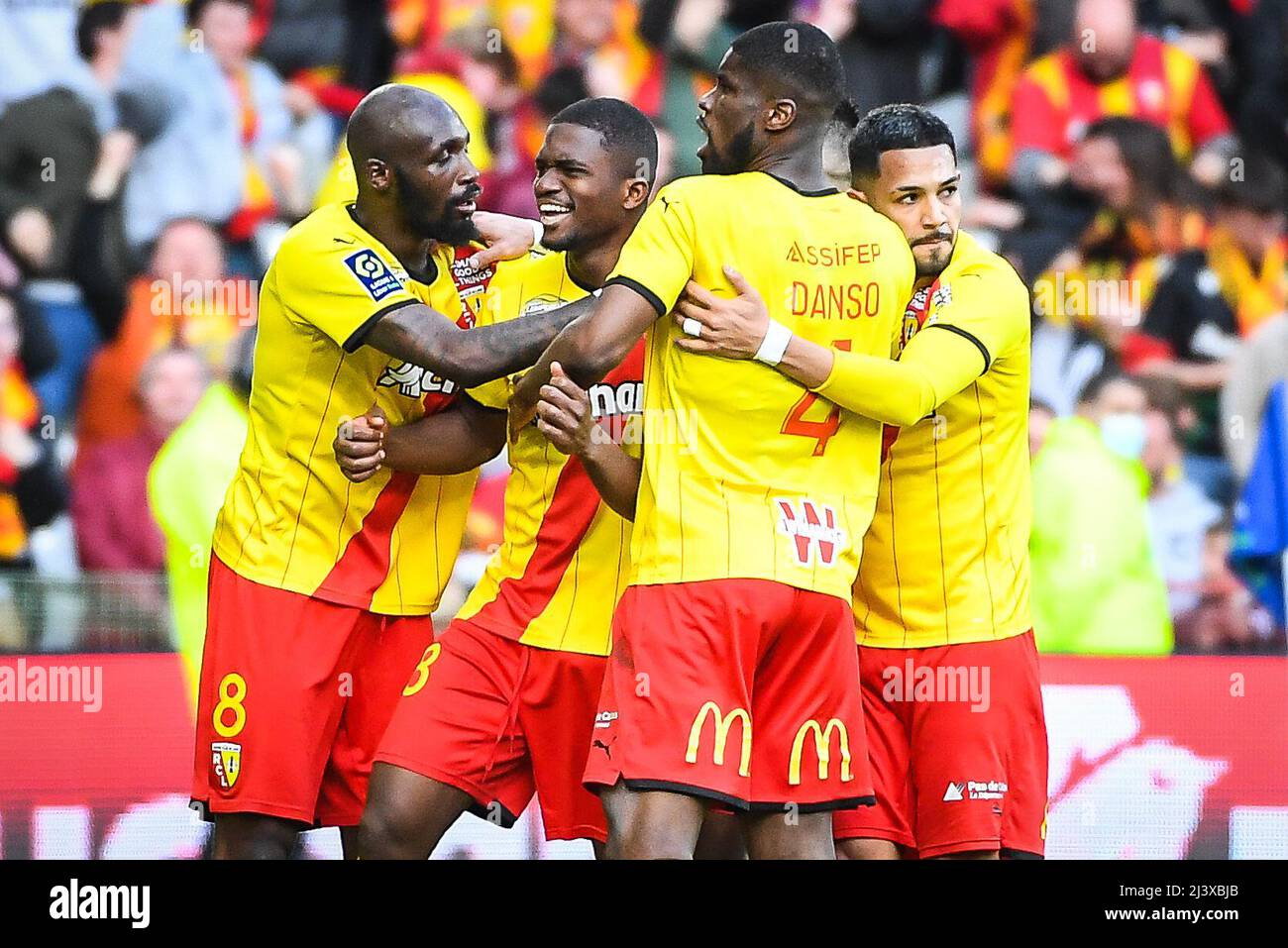 Cheick DOUCOURE of Lens celebrate his goal with teammates during the French  championship Ligue 1 football match between RC Lens and OGC Nice on April  10, 2022 at Bollaert-Delelis stadium in Lens,