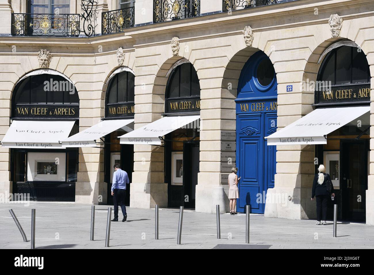 Van Cleef & Arpels - Place Vendôme - Paris - France Stock Photo - Alamy