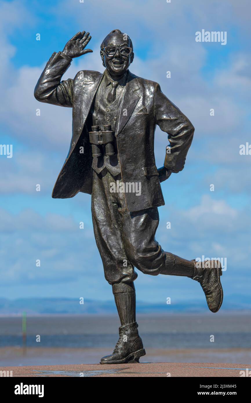 Eric Morecambe statue Stock Photo - Alamy