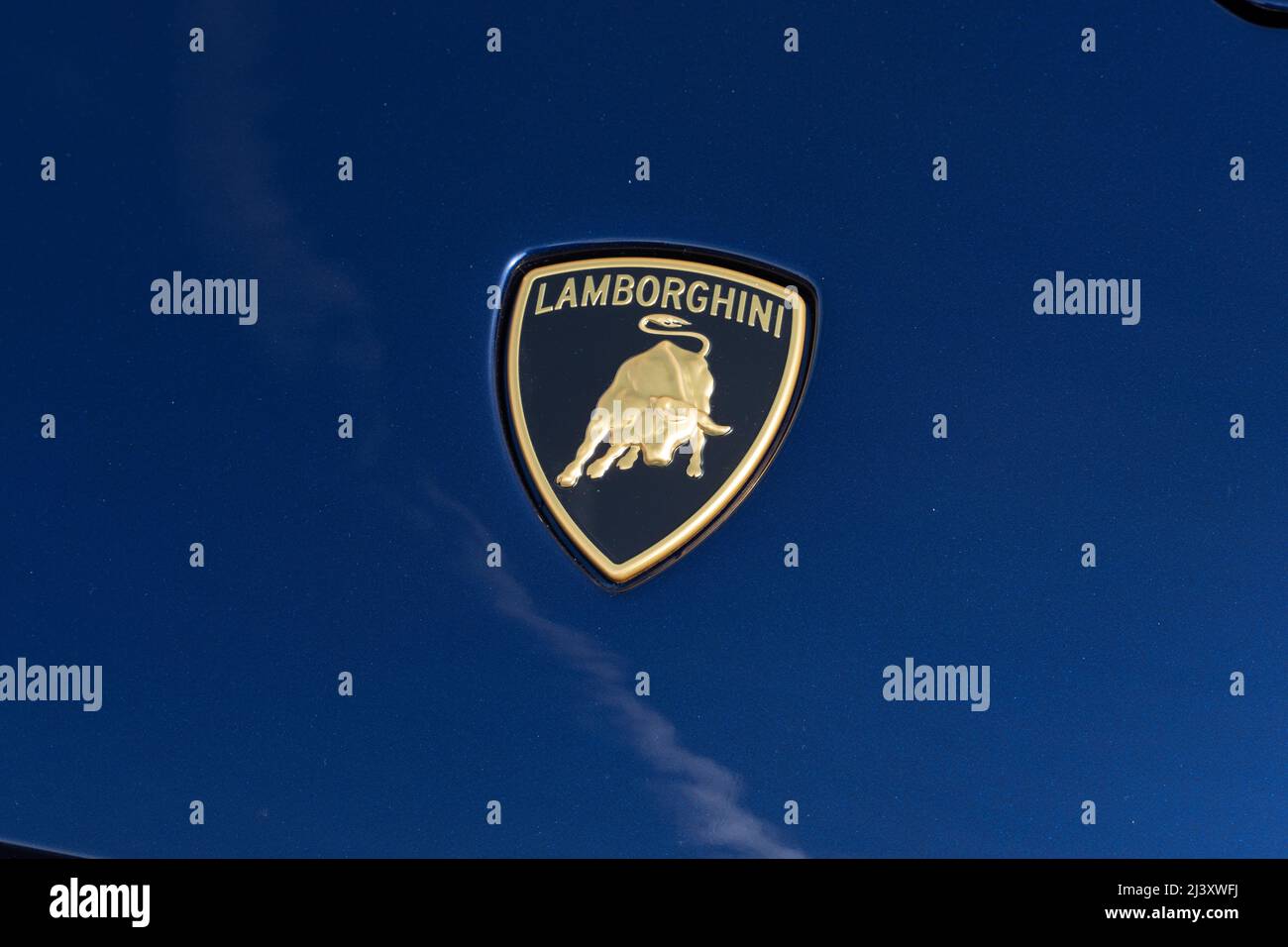 Lamborghini emblem hi-res stock photography and images - Page 2 - Alamy