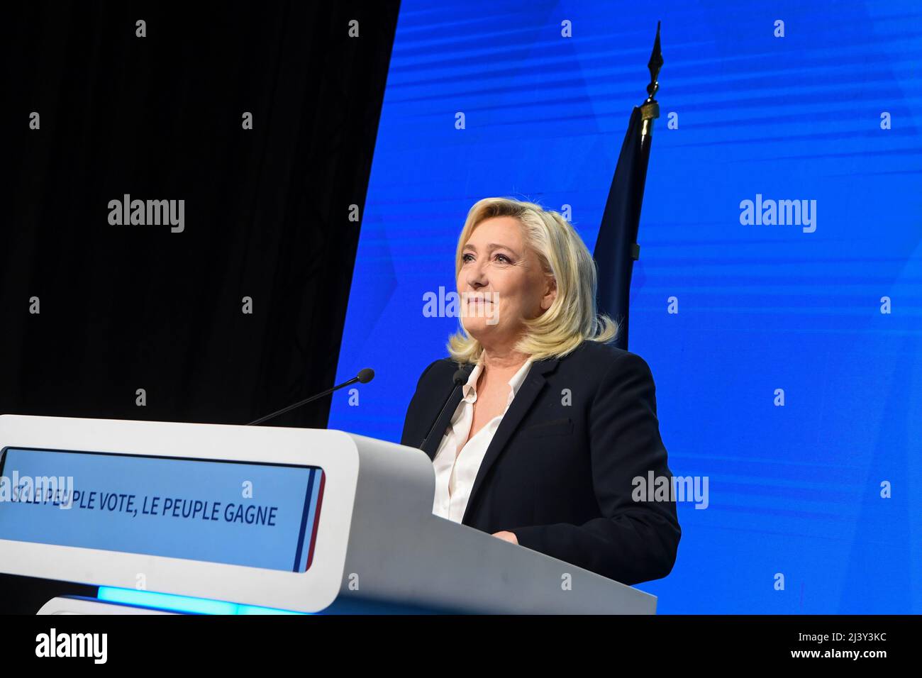 France, PARIS, 2022-04-10. Marine Le PEN during the electoral procession of the first round of the presidential election, she qualifies for the second round Credit: francois pauletto/Alamy Live News Stock Photo