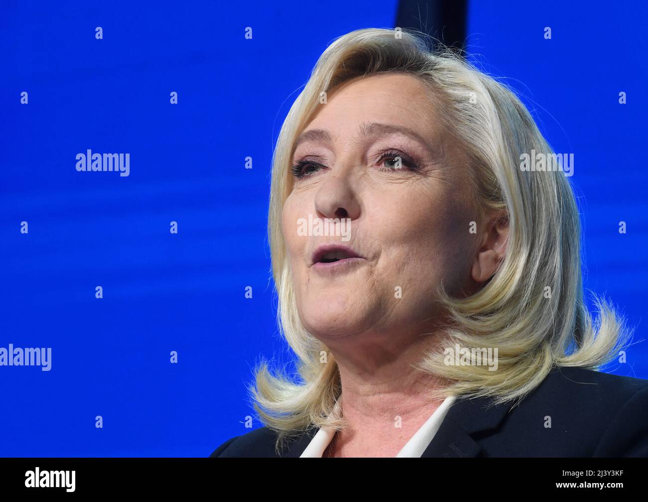 France, PARIS, 2022-04-10. Marine Le PEN during the electoral procession of the first round of the presidential election, she qualifies for the second round Credit: francois pauletto/Alamy Live News Stock Photo