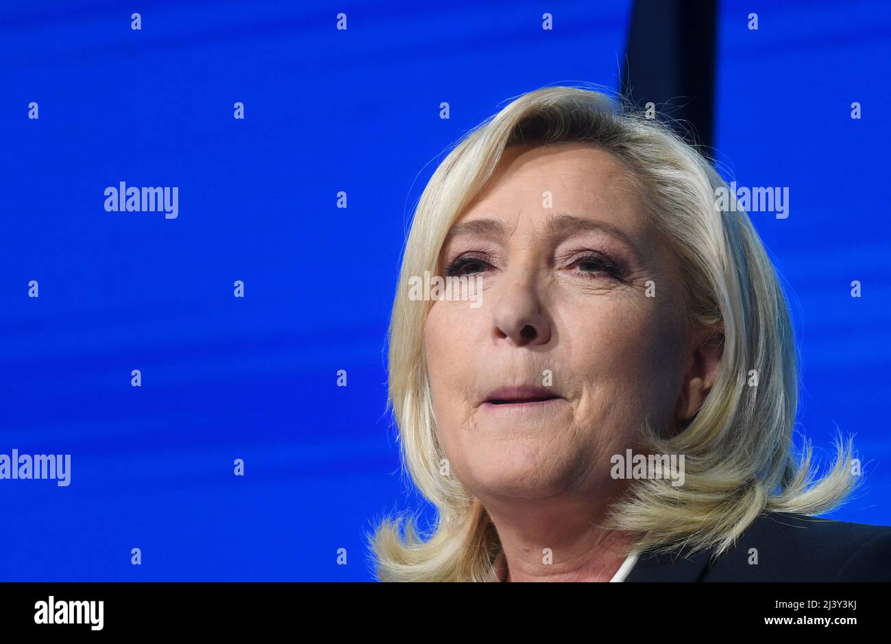 France, PARIS, 2022-04-10. Marine Le PEN during the electoral procession of the first round of the presidential election, she qualifies for the second round Credit: francois pauletto/Alamy Live News Stock Photo
