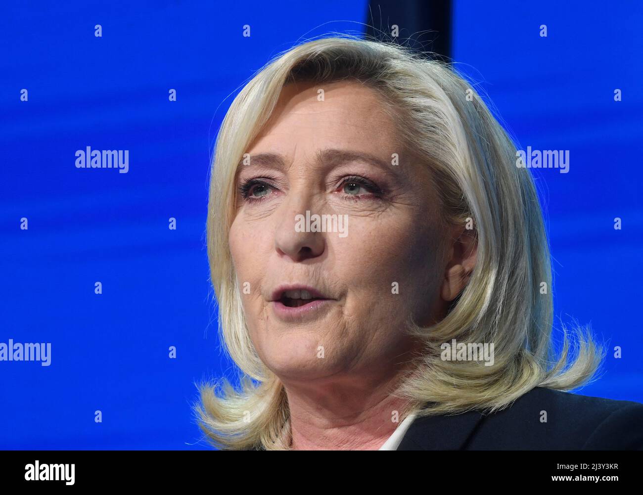 France, PARIS, 2022-04-10. Marine Le PEN during the electoral procession of the first round of the presidential election, she qualifies for the second round Credit: francois pauletto/Alamy Live News Stock Photo